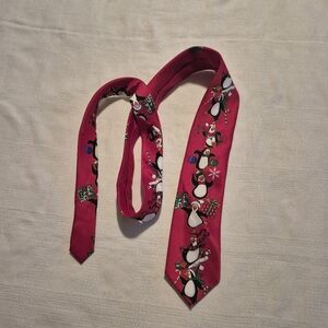 Hallmark men's neck tie, penguin designed, VGUC